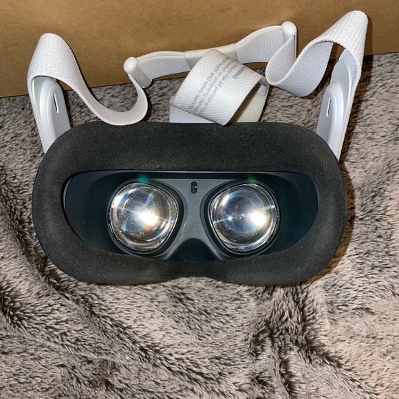 Meta quest 2 265 gb - Picture 3 of 4